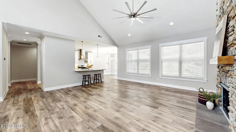 Open great room flowing into the kitchen